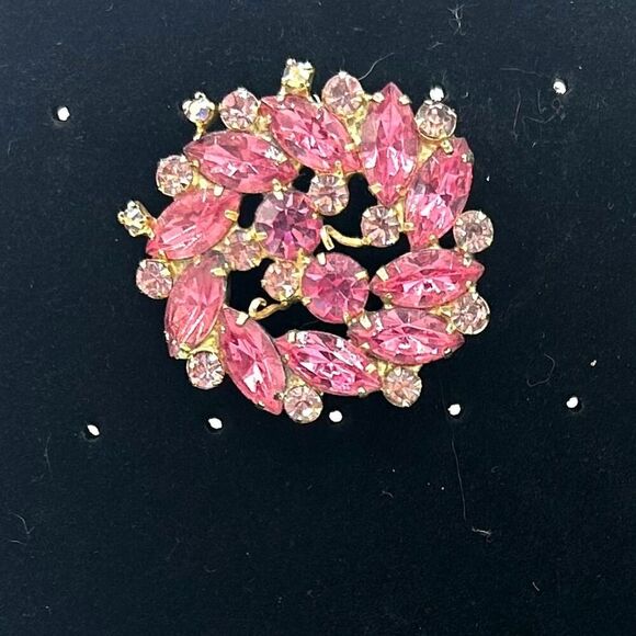 Unbranded Jewelry - Vintage Two Tone Pink Rhinestone Flower Brooch Pin Gold-Tone Floral Jewelry